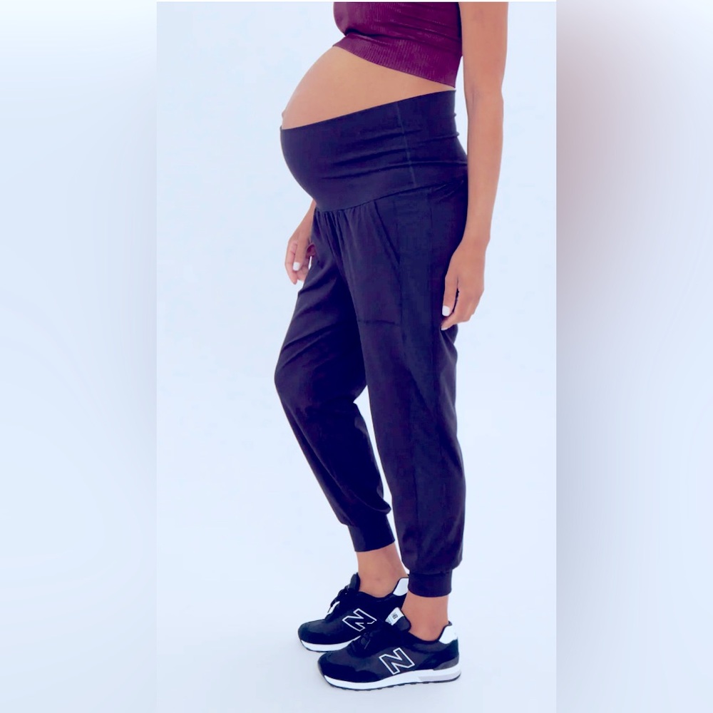 INGRID+ISABEL ULTIMATE FOLD DOWN JOGGER - BLACK - SIZE MEDIUM